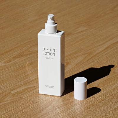 Сторона затягивая пластмассу PETG пустую разливает 250ml по бутылкам для сливк заботы кожи тонера