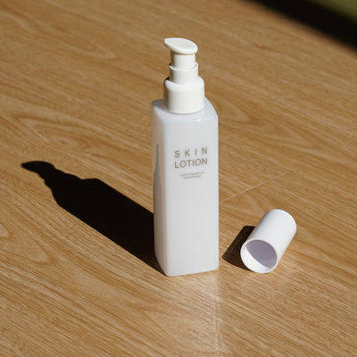 Аттестация бутылки 50ml 60ml 100ml 150ml QS лосьона квадрата личной заботы